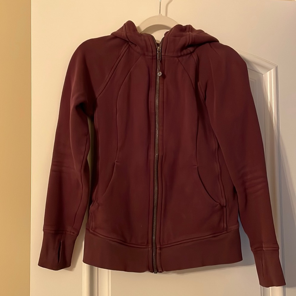 Lululemon burgundy Full zip hoodie with pockets and thumb holes